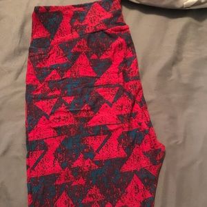 Never worn lularoe tall and curvy